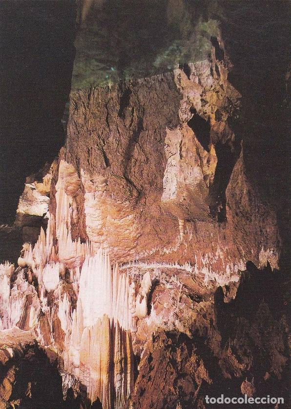 Postais: POSTAL B9985: HUEVA: ARACENA. GRUTA DE LAS MARAVILLAS - Varios