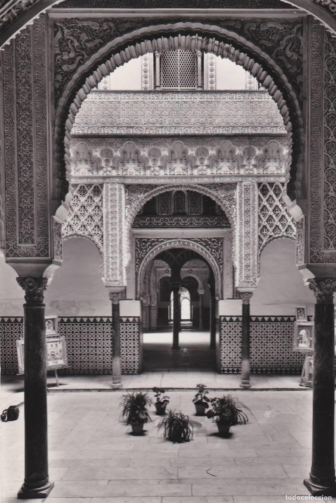 Postcards: POSTAL B10444: SEVILLA: REALES ALCAZARES DE SEVILLA. DIVERSOS ASPECTOS - Varios