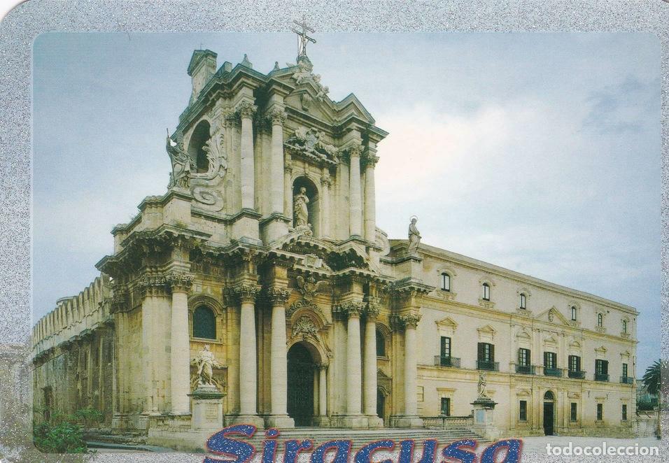 Cartoline: POSTAL B11249: SIRACUSA: LA CATEDRAL - Varios