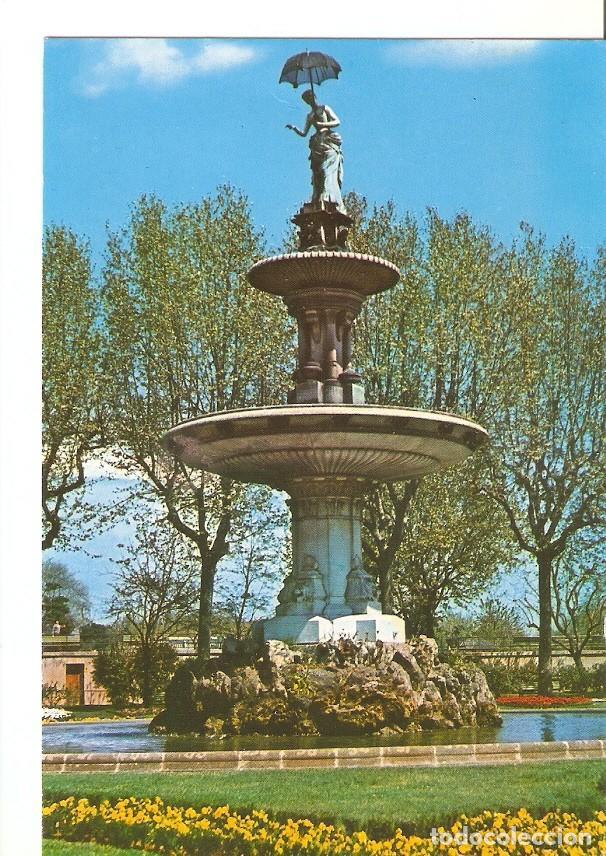 Cartoline: Postal 032345 : Barcelona. Parque de la Ciudadela Dama del Paraguas - Varios