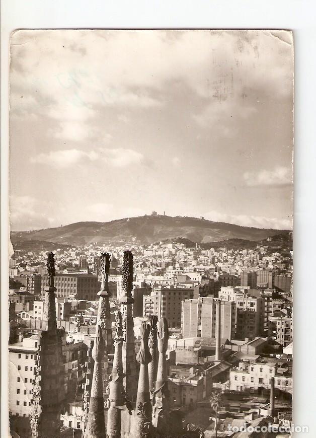 Postkarten: Postal 027322 : Barcelona, Vista parcial desde el Templo de la Sagrada Familia - Varios