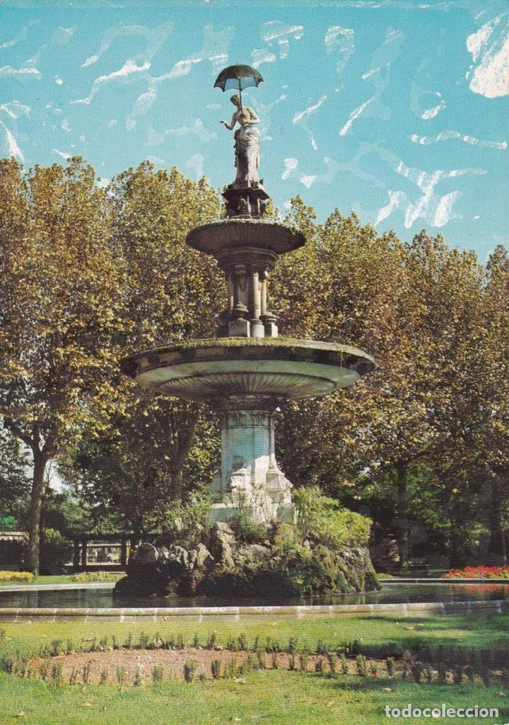 Postcards: POSTAL B12183: BARCELONA: LA DAMA DEL PARAGUAS - NULL