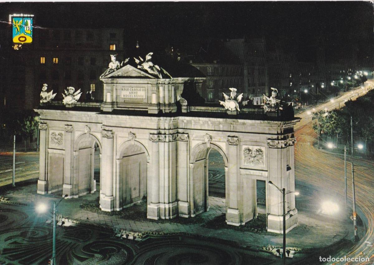 Postais: POSTAL B13238: MADRID. PUERTA DE ALCALA. VISTA NOCTURNA - NULL