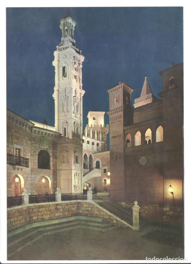 Cartoline: Postal JC0196: Mallorca. Palma. Pueblo Espa&ntilde;ol. Plaza Mayor. Perspectiva nocturna de la Torre de San