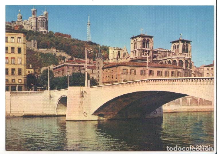 Postais: Postal JC0890: La Cigogne. Lyon. Pont Bonaparte, Eglise Primatiale Saint-Jean et colline de Fourvier