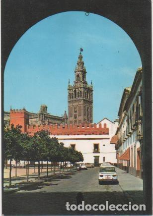 Postais: Postal E00684: Patio de Banderas y Giralda, Sevilla - Varios