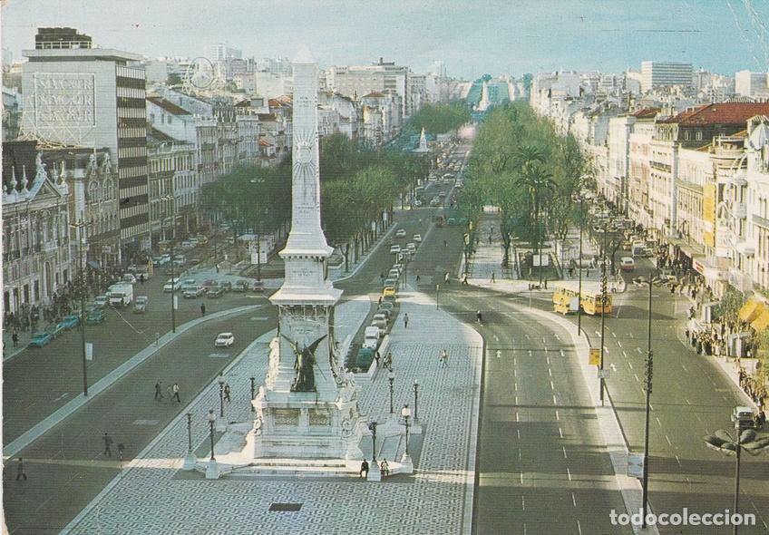 Postais: POSTAL B7889: PORTUGAL: LISBOA. AVENIDA LIBERDADE - Varios
