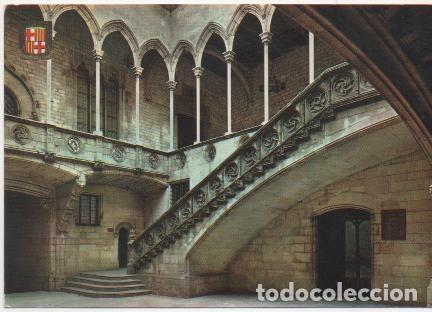 Postkarten: Postal E01534: Escalera y galeria G&oacute;tica, Palacio de la Diputaci&oacute;n Barcelona - Varios