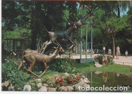 Cartes Postales: Postal E01562: Monumento a Walt Disney, Parque de la Ciudadela, Barcelona - Varios