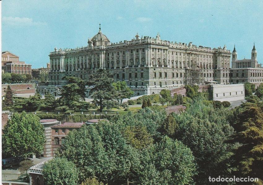 Cartes Postales: POSTAL B8252: MADRID: PALACIO REAL - Varios
