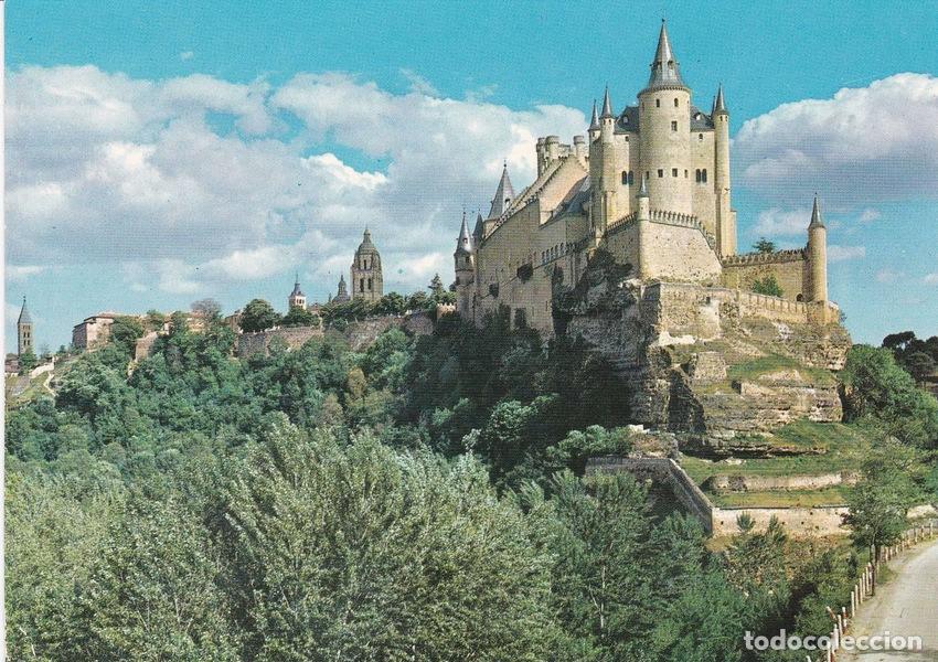 Postcards: POSTAL B8262: SEGOVIA: EL ALCAZAR - Varios