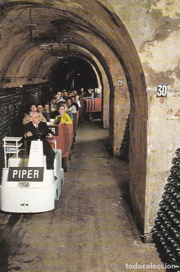 Postales: POSTAL B8435: CAVES CODORNIU. TREN BODEGAS - Varios
