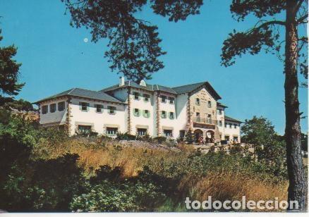 Postkarten: Postal E04037: Fachada principal Residencia Padre Polanco-Orihuela del Tremedal, Teruel - Varios