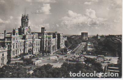 Cartoline: Postal E04191: PostalB/N Paseo del Prado y Casa de Correos, Madrid - Varios