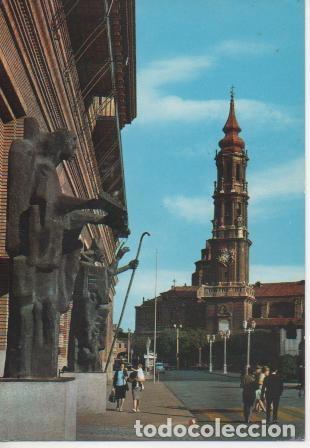 Postcards: Postal E04711: Detlle de nuevo Ayuntamiento y Catedral de la Seo, Zaragoza - Varios