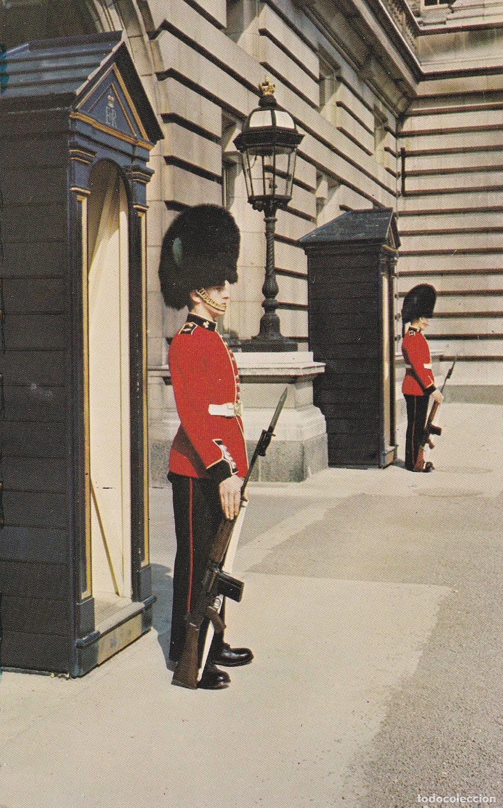 Postales: POSTAL B9418: LONDRES: GUARDIAS REALES - Varios