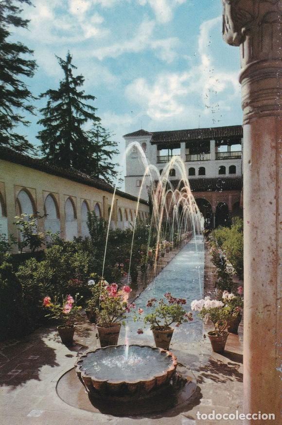 Postkarten: POSTAL B9648: GRANADA: GENERALIFE. PATIO ACEQUIA - Varios