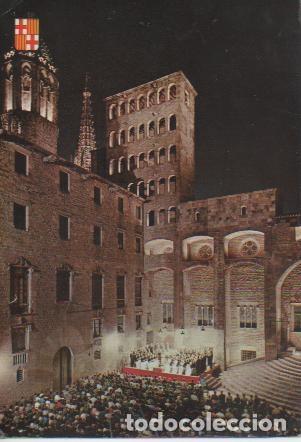 Cartes Postales: Postal E03527: Vista Nocturna de la Plaza del Rey, Barcelona - Varios
