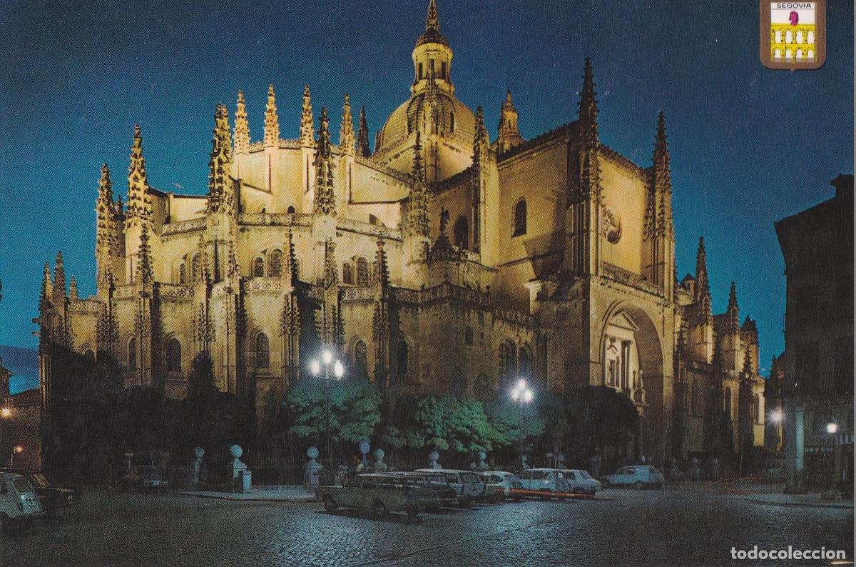 Cartoline: POSTAL B10399: SEGOVIA: CATEDRAL VISTA NOCTURNA - Varios