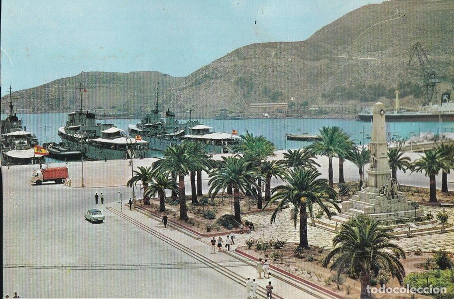 Postcards: POSTAL B10425: CARTAGENA: CASTILLO Y PARQUE. PANORAMICA - Varios