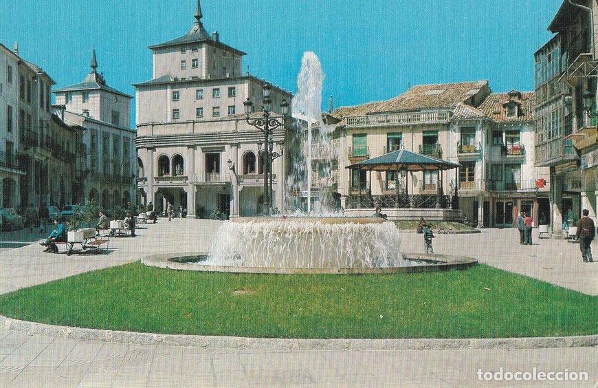 Postales: POSTAL B10466: ARANDA DE DUERO: PLAZA DEL CASTILLO - Varios
