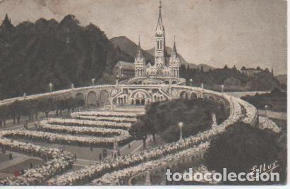 Cartoline: Postal E05450: Lourdes. La Bassilique illimin&eacute;e et la Procession aux flambeaux - Varios