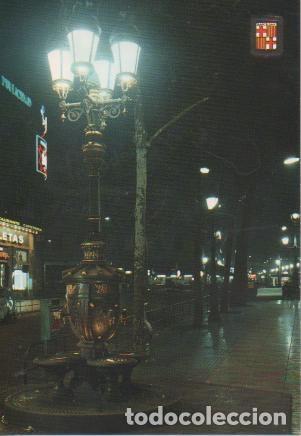 Cartes Postales: Postal E04941: Vista nocturna Fuente de Canaletas y la Rambla, Barcelona - Varios