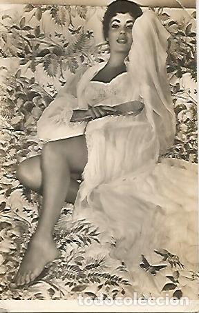 Cartes Postales: POSTAL A0510: Elisabeth Taylor - Varios