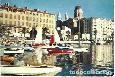 Postales: POSTAL L00686: Catedral y puerto de Saint Raphael, Francia - NULL