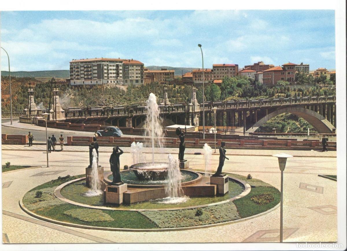 Postkarten: Postal JC0197: Teruel. Glorieta del Generalisimo y Fuente Luminosa - Varios