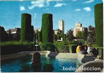 Postales: POSTAL L00932: Jardines de Sabatini en Madrid - Foto 1