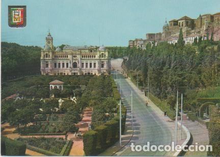 Postcards: Postal E00668: Ayuntamiento y Puerta Oscura, M&aacute;laga - Varios