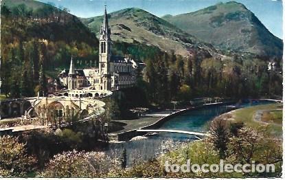 Postais: POSTAL L02003: Lourdes. Vista de la Basilica - NULL