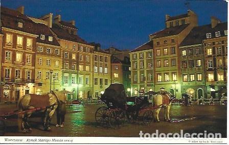 Postcards: POSTAL L03347: Vista nocturna de la Plaza de Ciudad Vieja en Varsovia - NULL