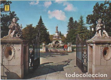 Postkarten: Postal E00234: Fuente de Hercules, Aranjuez - Varios