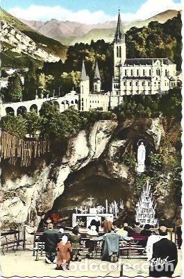Postais: POSTAL L02750: Lourdes. La gruta y la basilica - NULL