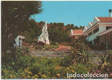 Postcards: Postal E01921: Jardines ext Cueva de Nerja, M&aacute;laga - Varios