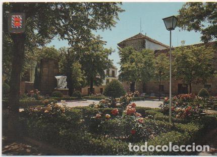 Cartoline: Postal E01776: Plaza de los Ca&iacute;dos, Ubeda, Ja&eacute;n - Varios