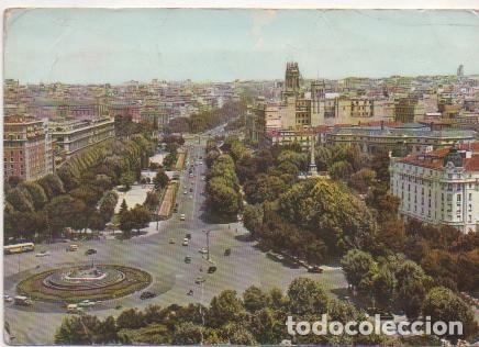 Postais: Postal E01864: Plaza de C&aacute;novas del Castillo Madrid - Varios