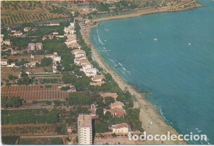 Postcards: Postal E01827: Plaza de la Villas, Benicasim - Varios