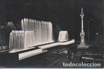 Postcards: Postal E03695: Fuente del Triunfo, Granada - Varios