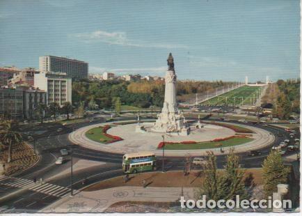 Postkarten: Postal E04613: Pra&aacute; Marqu&ecirc;s de Pombal, Lisboa - Varios