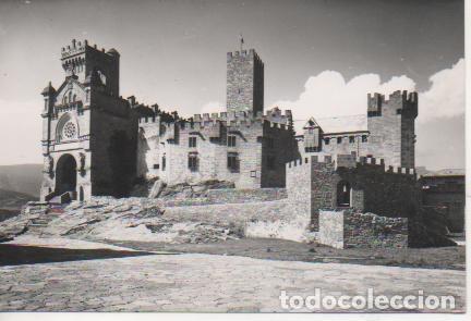 Postales: Postal E04444: Postal B/N Vista del Castillo y Bas&iacute;lica, Castillo de Javier - Varios
