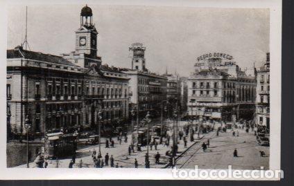 Postcards: POSTAL PV01057: Vista parcial Puerta del Sol en Madrid - NULL