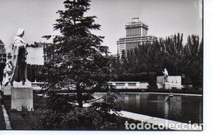Postales: POSTAL PV01061: Jardines de Sabatini en Madrid - Foto 1