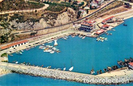 Postkarten: POSTAL PV01516: Vista aerea puerto de Arenys de Mar - NULL