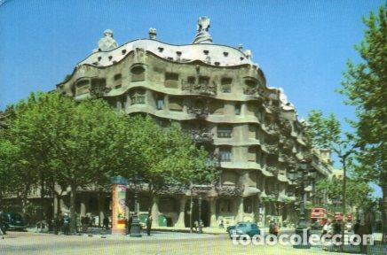 Cartoline: POSTAL PV01608: La Pedrera en Barcelona - NULL