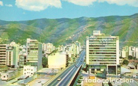 Postkarten: POSTAL PV04389: Caracas, Avenida de las Fuerzas Armadas - NULL