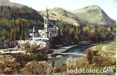 Cartoline: POSTAL L02254: Lourdes. Vista de la Basilica - NULL