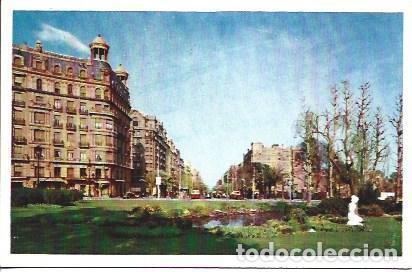 Postkarten: POSTAL A3887: Plaza de Calvo Sotelo en Barcelona - NULL